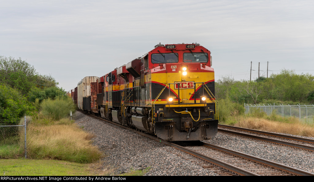 SB Manifest Pulls Into Town